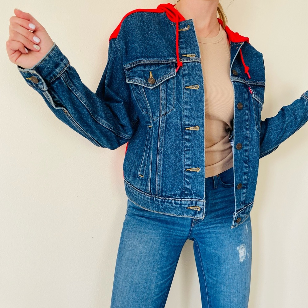LEVI'S  Hooded Boyfriend Trucker Denim Jacket - Picture 2 of 8